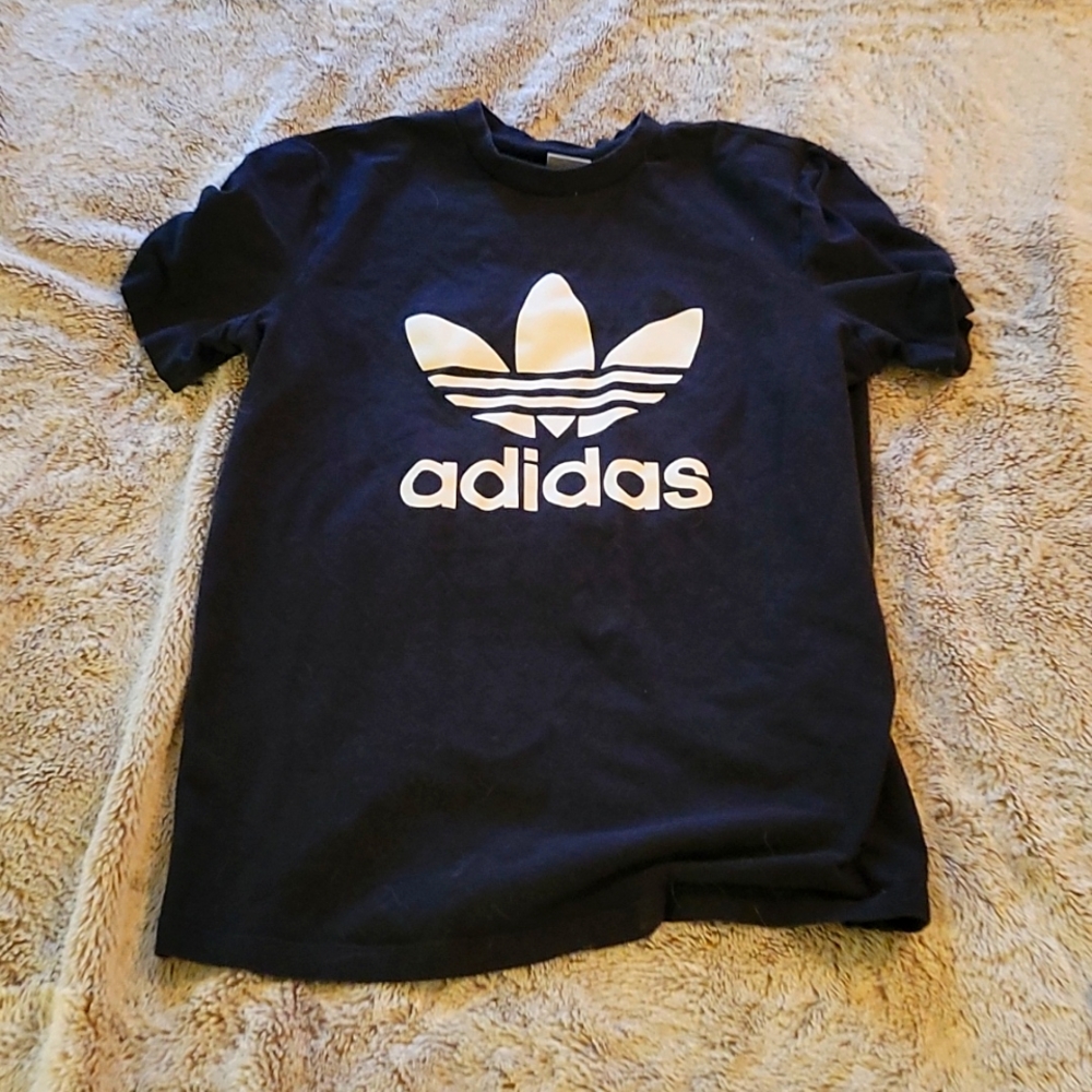 Adidas Tshirt